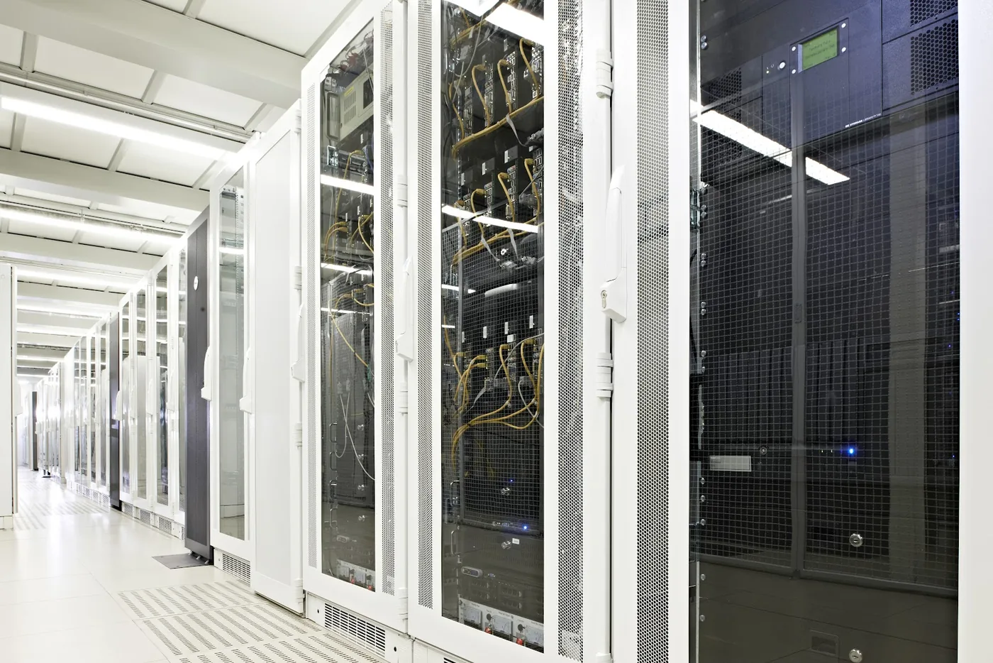 Serverschränke im myLoc-Rechenzentrum in Düsseldorf